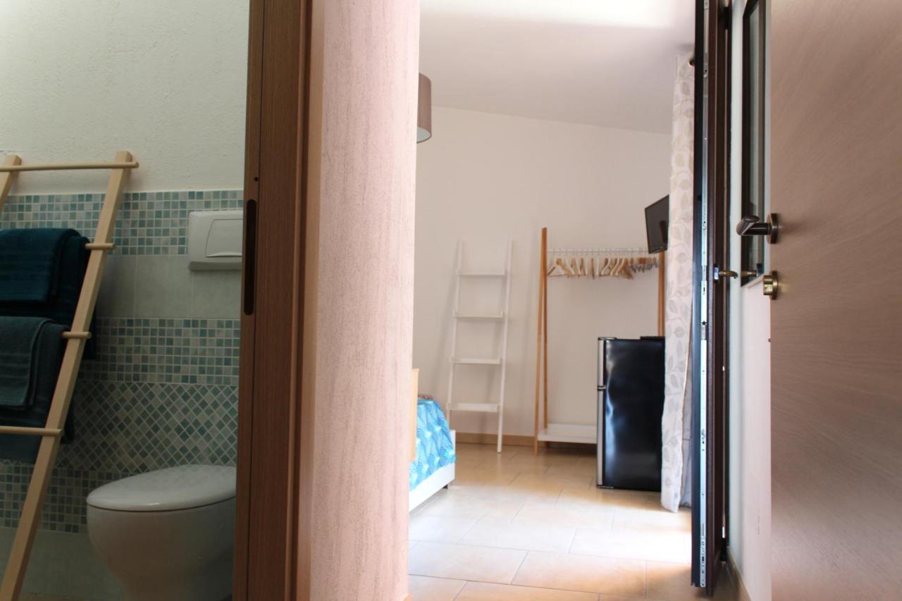 Acquachiara Rooms Villasimius Exteriör bild